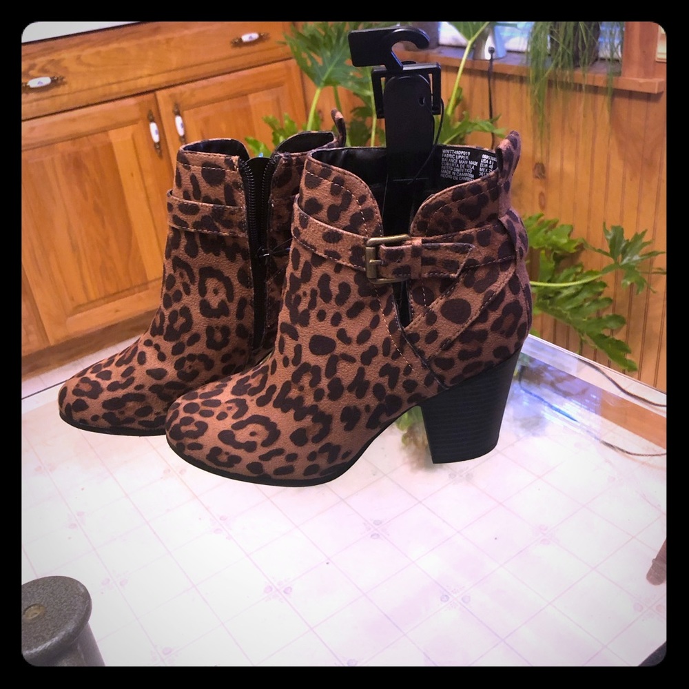 Cheetah ankle booties